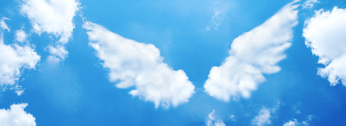 青空と天使の羽の雲